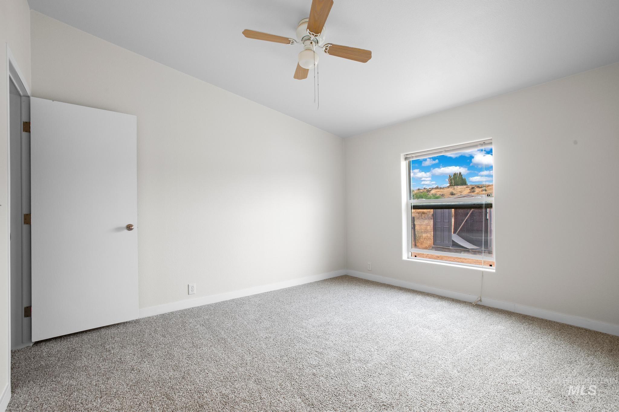 15190 Oasis Rd, Caldwell, Idaho 83607, 3 Bedrooms, 2 Bathrooms, Residential For Sale, Price $349,900,MLS 98997357