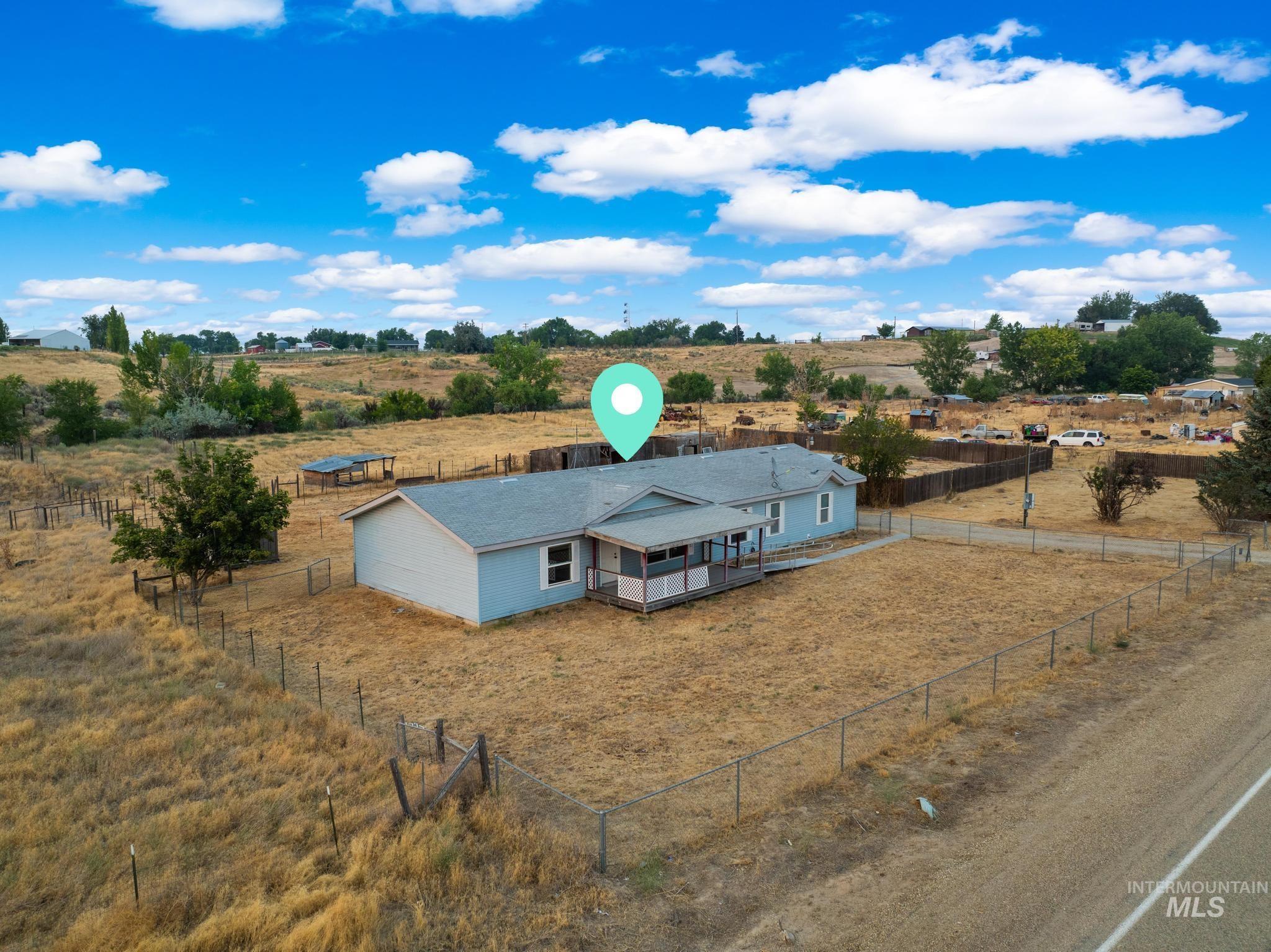15190 Oasis Rd, Caldwell, Idaho 83607, 3 Bedrooms, 2 Bathrooms, Residential For Sale, Price $349,900,MLS 98997357