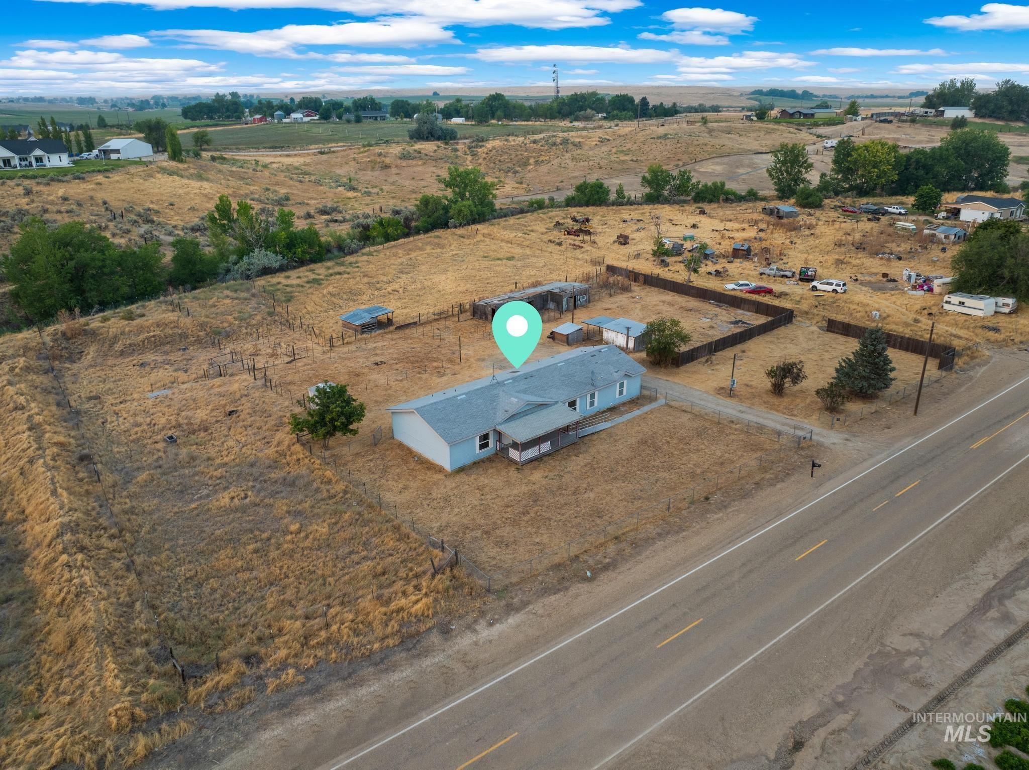 15190 Oasis Rd, Caldwell, Idaho 83607, 3 Bedrooms, 2 Bathrooms, Residential For Sale, Price $349,900,MLS 98997357