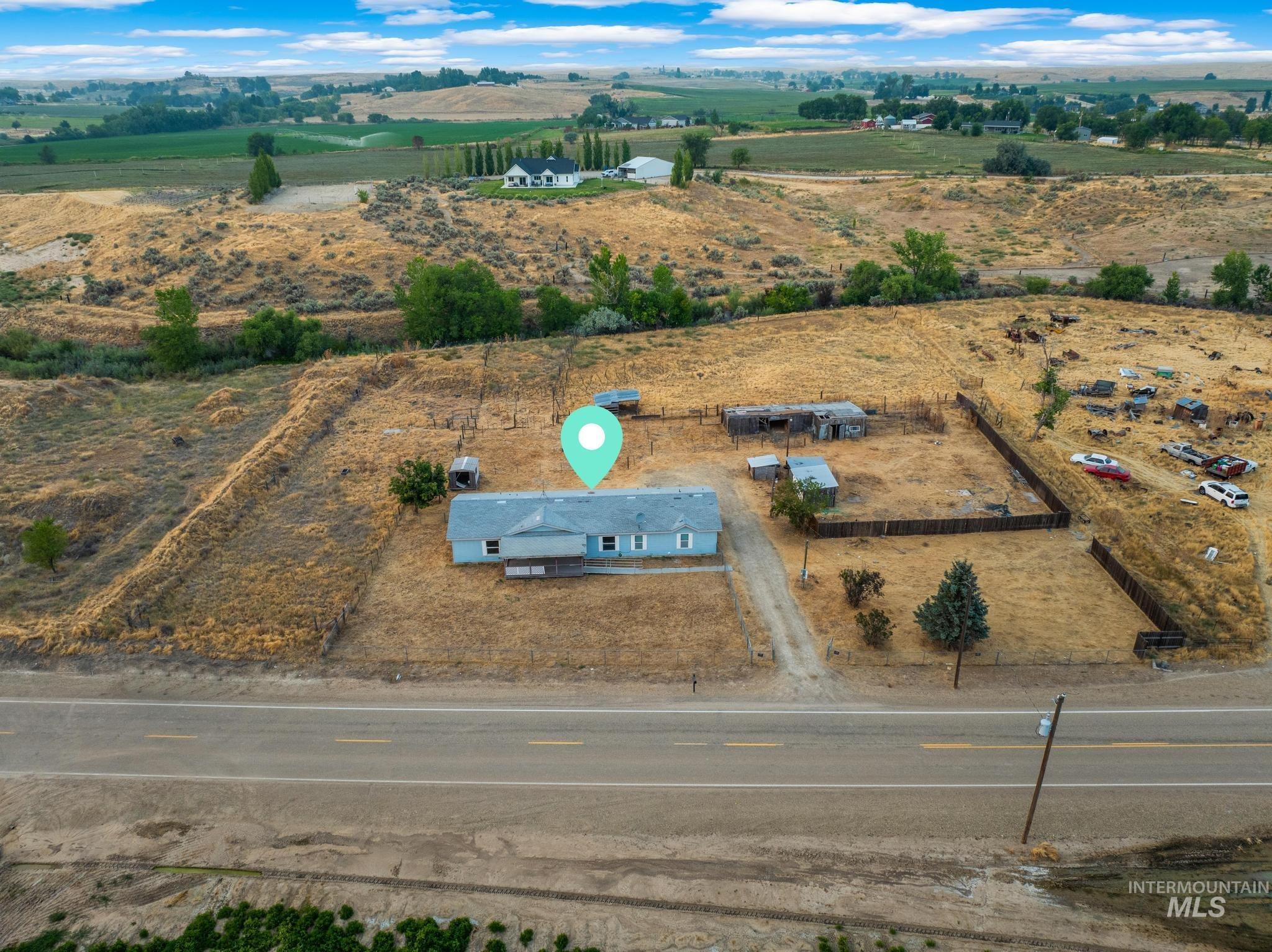 15190 Oasis Rd, Caldwell, Idaho 83607, 3 Bedrooms, 2 Bathrooms, Residential For Sale, Price $349,900,MLS 98997357