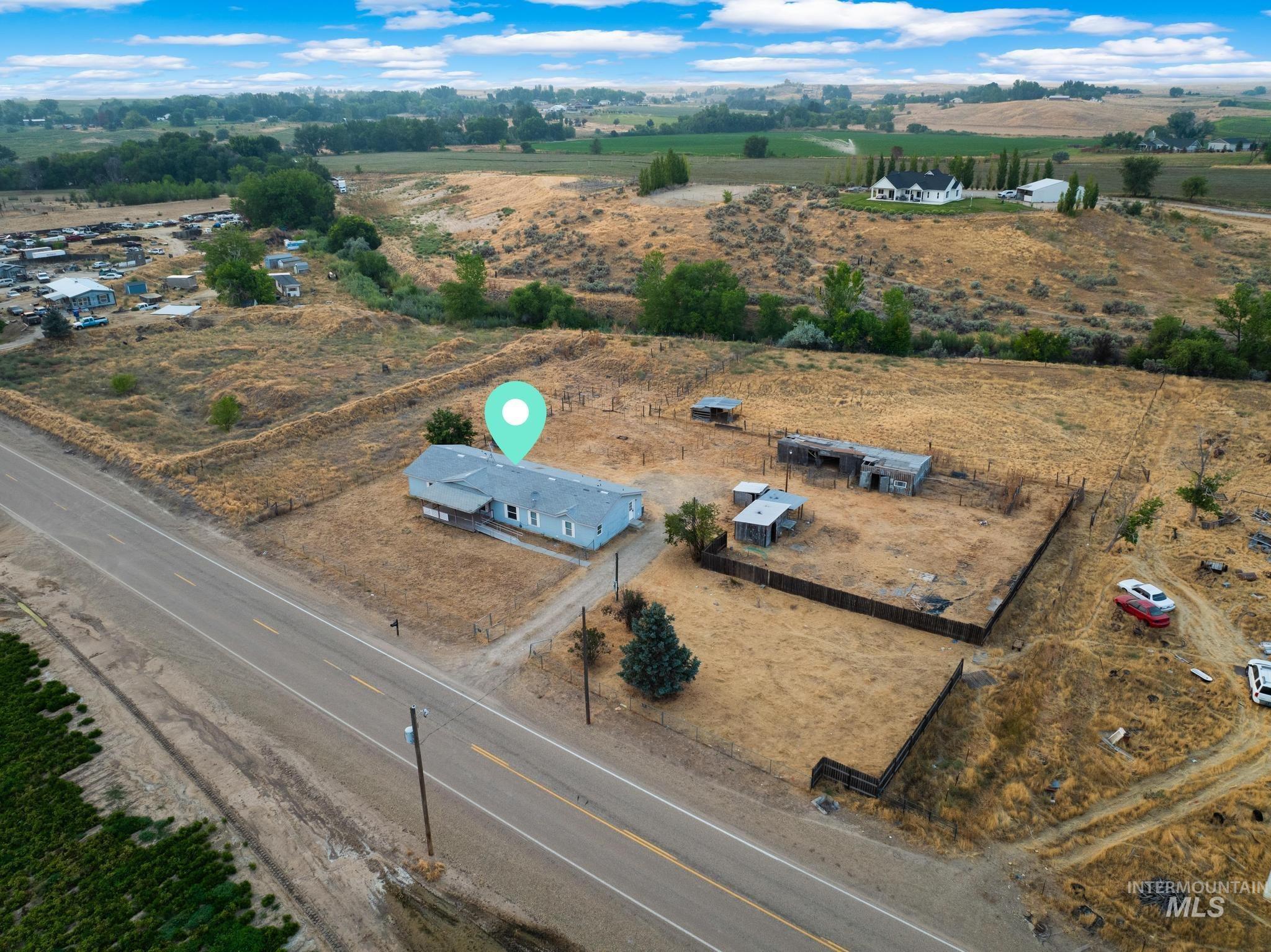 15190 Oasis Rd, Caldwell, Idaho 83607, 3 Bedrooms, 2 Bathrooms, Residential For Sale, Price $349,900,MLS 98997357
