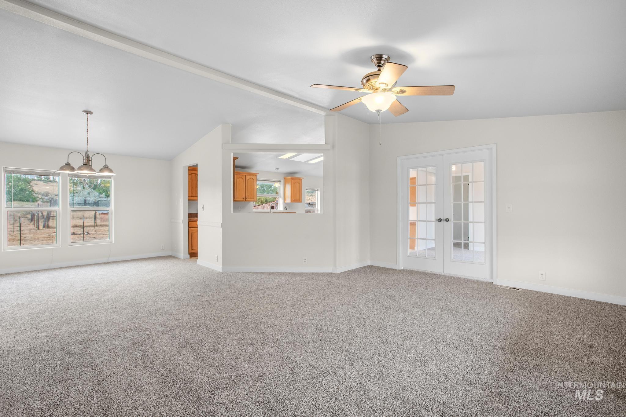 15190 Oasis Rd, Caldwell, Idaho 83607, 3 Bedrooms, 2 Bathrooms, Residential For Sale, Price $349,900,MLS 98997357