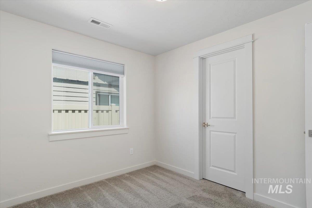 4712 Seeley Lake Ave, Caldwell, Idaho 83607, 3 Bedrooms, 2 Bathrooms, Residential For Sale, Price $379,900,MLS 98997358