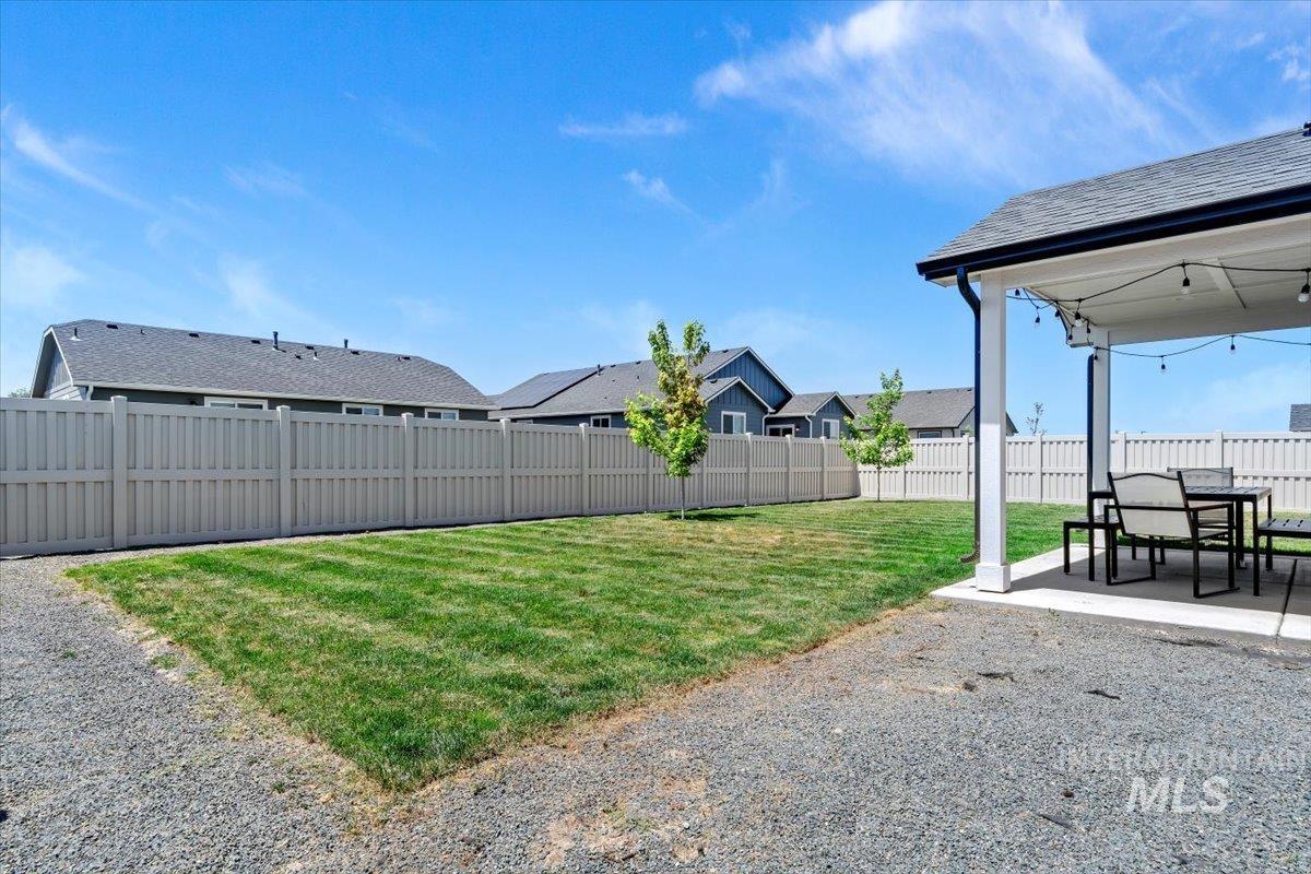 4712 Seeley Lake Ave, Caldwell, Idaho 83607, 3 Bedrooms, 2 Bathrooms, Residential For Sale, Price $379,900,MLS 98997358