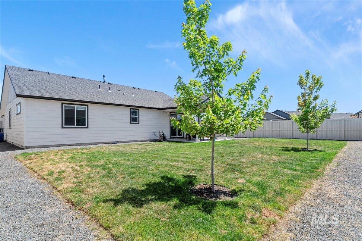 4712 Seeley Lake Ave, Caldwell, Idaho 83607, 3 Bedrooms, 2 Bathrooms, Residential For Sale, Price $379,900,MLS 98997358