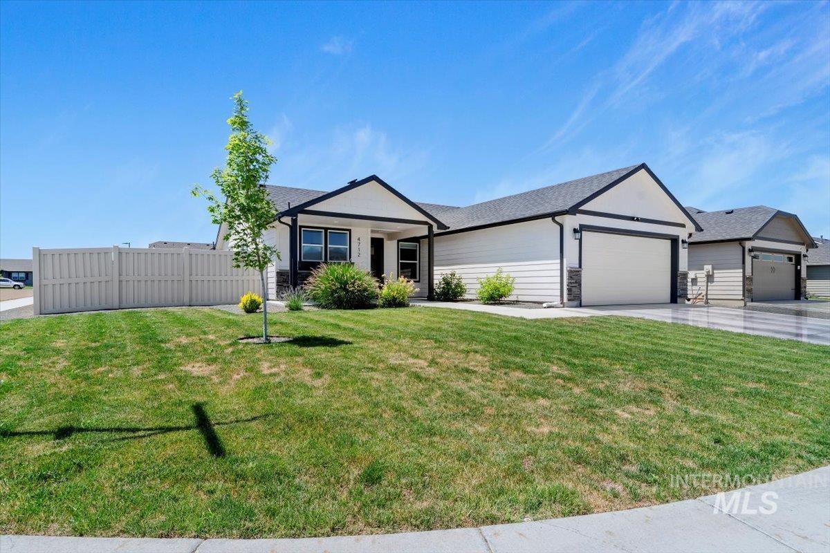 4712 Seeley Lake Ave, Caldwell, Idaho 83607, 3 Bedrooms, 2 Bathrooms, Residential For Sale, Price $379,900,MLS 98997358