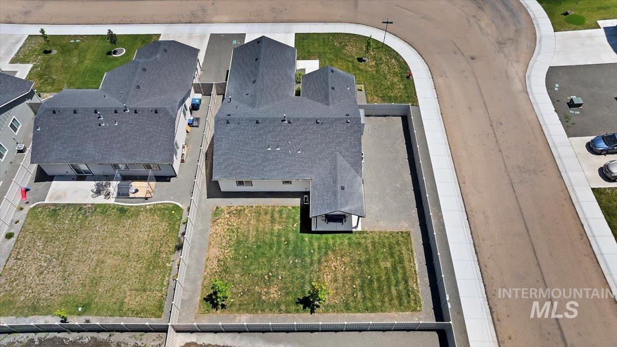 4712 Seeley Lake Ave, Caldwell, Idaho 83607, 3 Bedrooms, 2 Bathrooms, Residential For Sale, Price $379,900,MLS 98997358