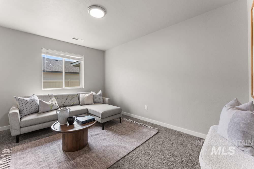 5796 N Oakstone Ave, Meridian, Idaho 83646, 3 Bedrooms, 2 Bathrooms, Residential For Sale, Price $499,900,MLS 98997359
