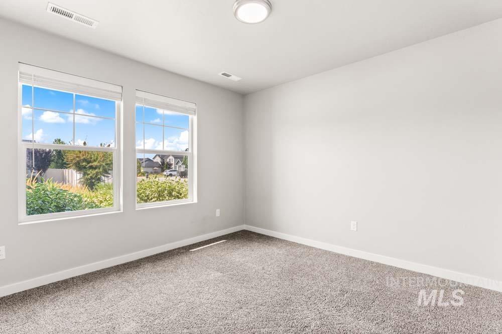 5796 N Oakstone Ave, Meridian, Idaho 83646, 3 Bedrooms, 2 Bathrooms, Residential For Sale, Price $499,900,MLS 98997359