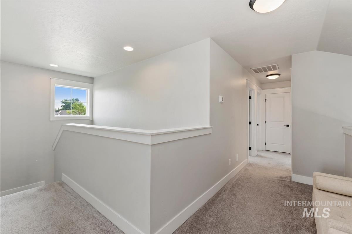 2251 N Garnet Creek Ave, Star, Idaho 83669, 4 Bedrooms, 2.5 Bathrooms, Residential For Sale, Price $714,900, 98997360