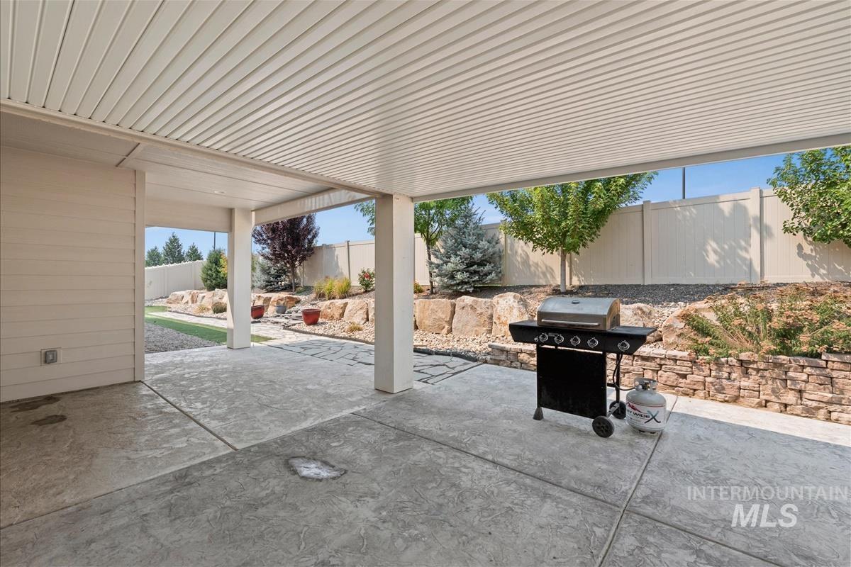 2251 N Garnet Creek Ave, Star, Idaho 83669, 4 Bedrooms, 2.5 Bathrooms, Residential For Sale, Price $714,900, 98997360
