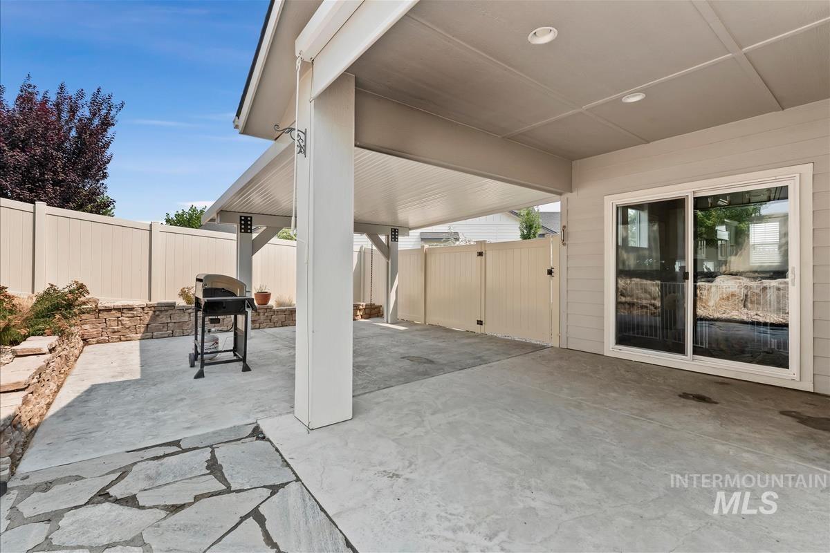 2251 N Garnet Creek Ave, Star, Idaho 83669, 4 Bedrooms, 2.5 Bathrooms, Residential For Sale, Price $714,900, 98997360