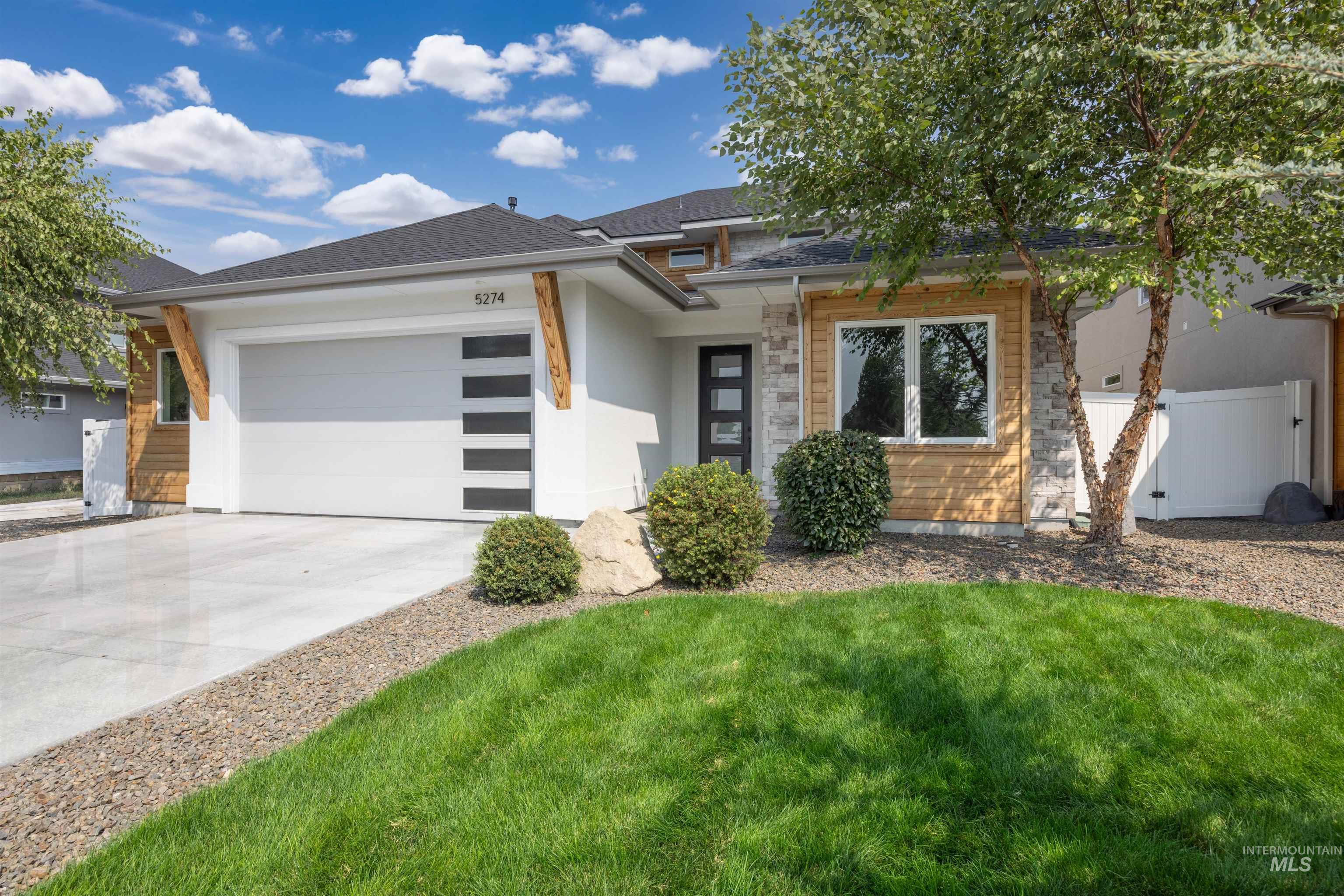 5274 N Cengotita Ln, Boise, Idaho 83703, 5 Bedrooms, 2.5 Bathrooms, Residential For Sale, Price $1,079,900,MLS 98997363