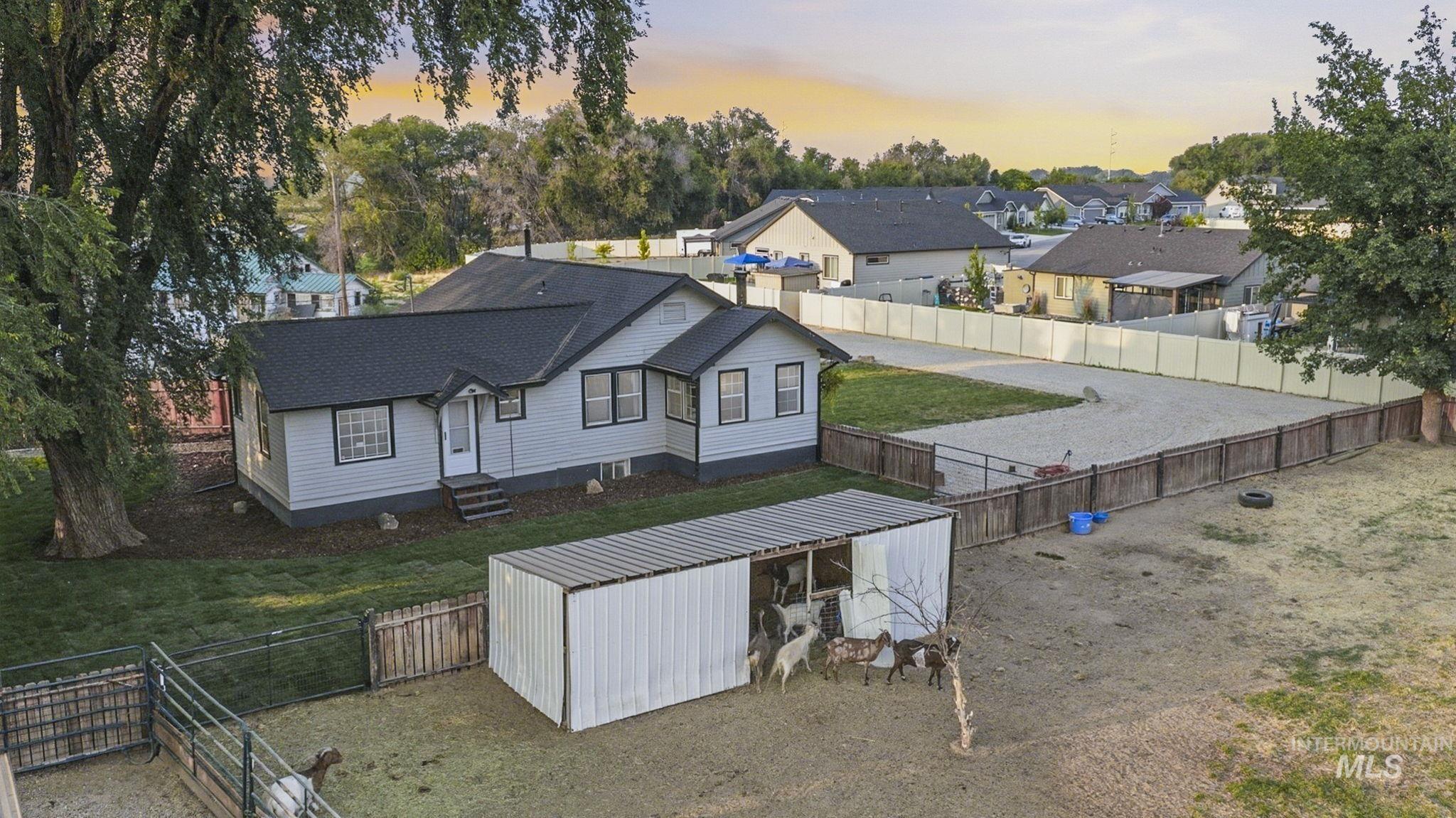 4511 Marble Front Rd., Caldwell, Idaho 83605, 4 Bedrooms, 2 Bathrooms, Residential For Sale, Price $600,000, 98997364
