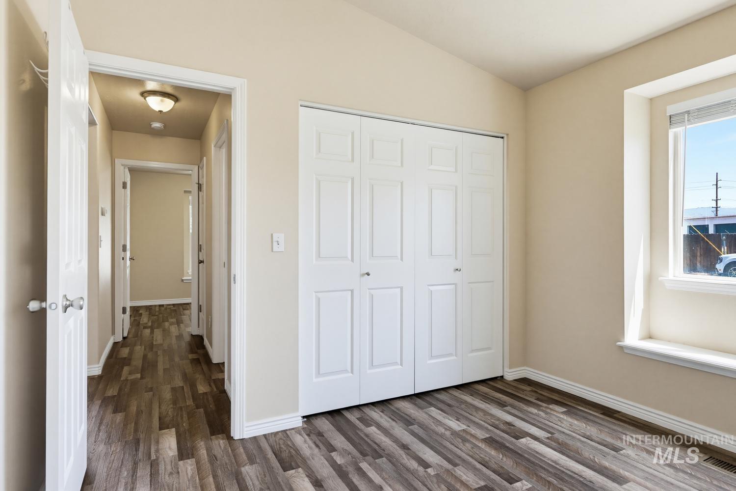 8243 W Pamela St, Garden City, Idaho 83714, 3 Bedrooms, 2 Bathrooms, Residential For Sale, Price $419,999,MLS 98997366