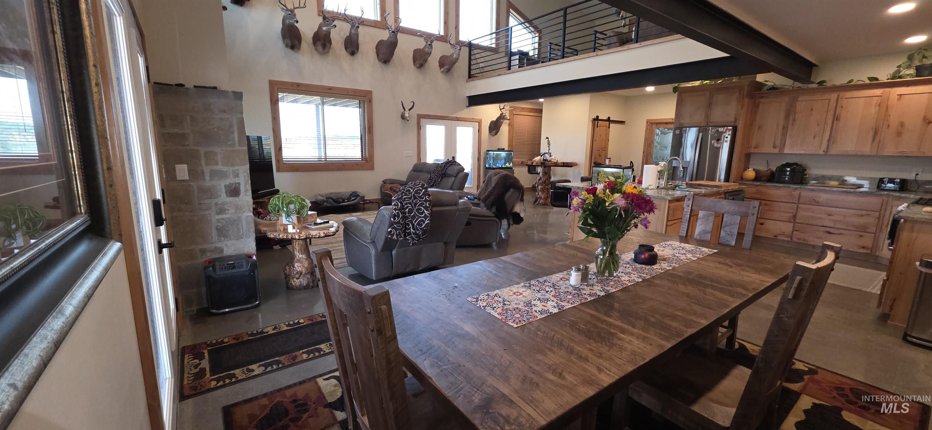 305 Snake River Drive, American Falls, Idaho 83211, 3 Bedrooms, 3 Bathrooms, Residential For Sale, Price $2,290,000,MLS 98997368