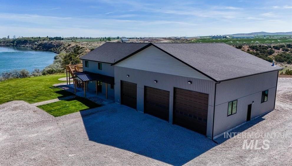305 Snake River Drive, American Falls, Idaho 83211, 3 Bedrooms, 3 Bathrooms, Residential For Sale, Price $2,290,000,MLS 98997368