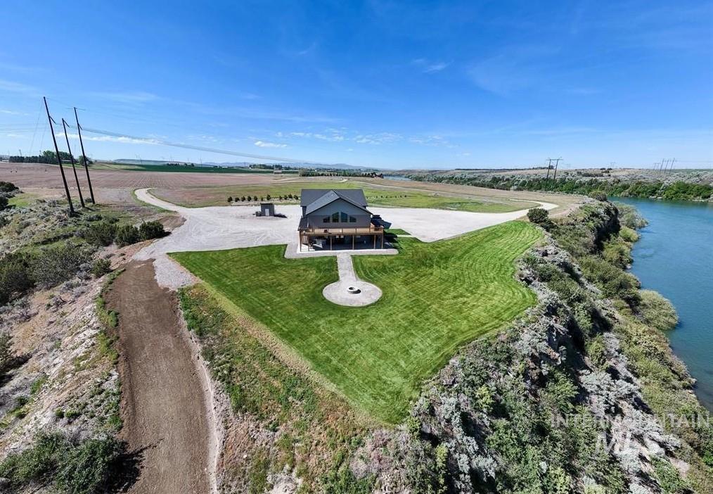 305 Snake River Drive, American Falls, Idaho 83211, 3 Bedrooms, 3 Bathrooms, Residential For Sale, Price $2,290,000,MLS 98997368