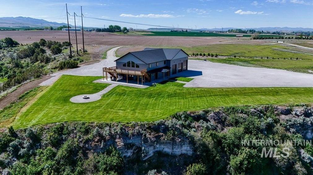 305 Snake River Drive, American Falls, Idaho 83211, 3 Bedrooms, 3 Bathrooms, Residential For Sale, Price $2,290,000,MLS 98997368