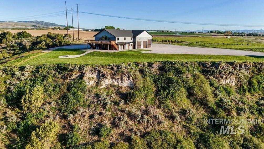 305 Snake River Drive, American Falls, Idaho 83211, 3 Bedrooms, 3 Bathrooms, Residential For Sale, Price $2,290,000,MLS 98997368