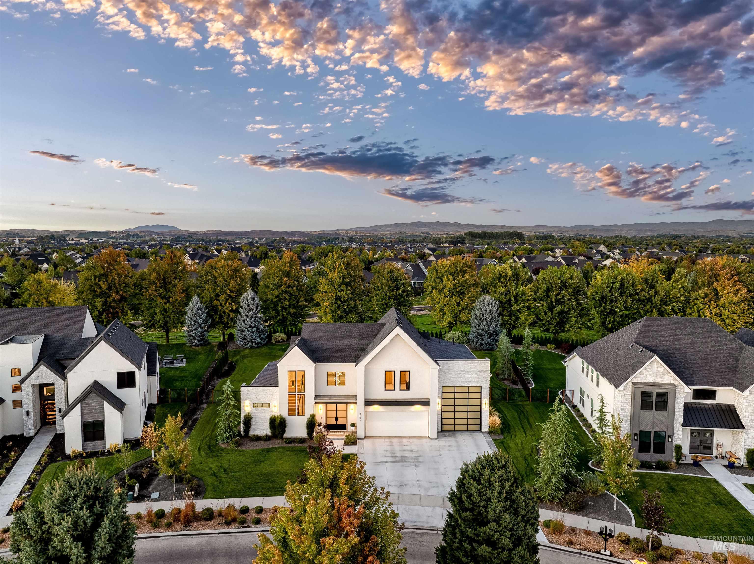 5424 W Founders Drive, Eagle, Idaho 83616, 4 Bedrooms, 3.5 Bathrooms, Residential For Sale, Price $1,799,900,MLS 98997371