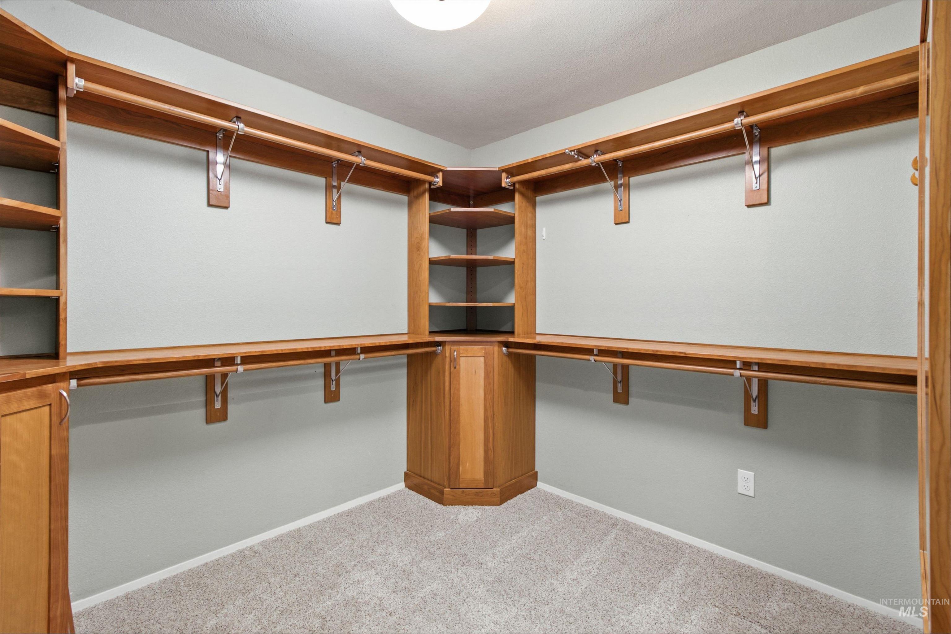 1395 Walenta Dr, Moscow, Idaho 83843, 4 Bedrooms, 3 Bathrooms, Residential For Sale, Price $685,000, 98997372