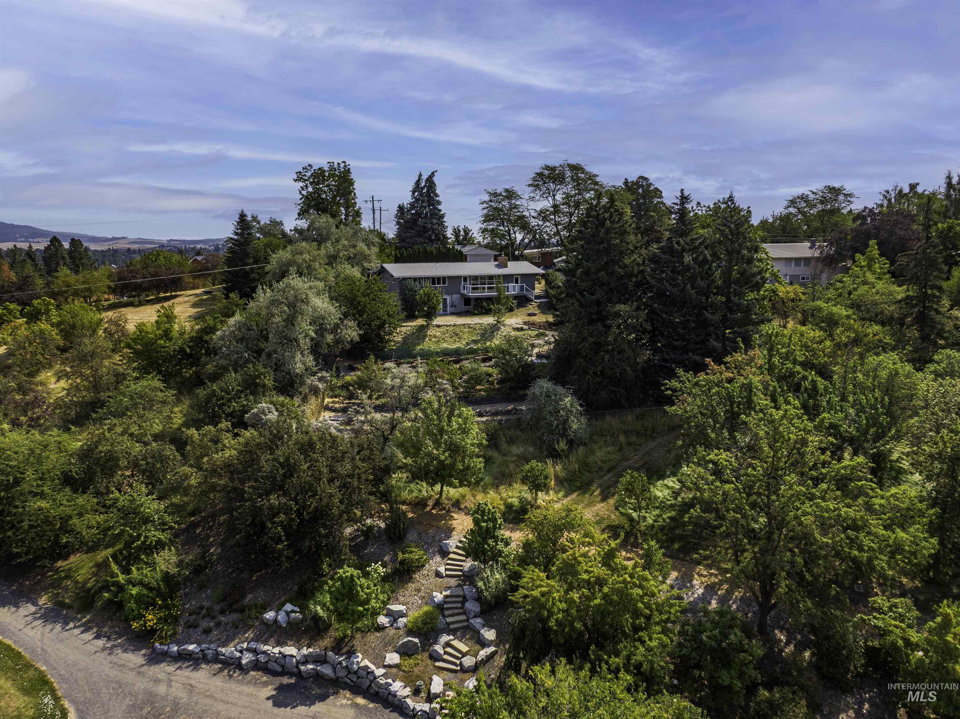1395 Walenta Dr, Moscow, Idaho 83843, 4 Bedrooms, 3 Bathrooms, Residential For Sale, Price $685,000, 98997372