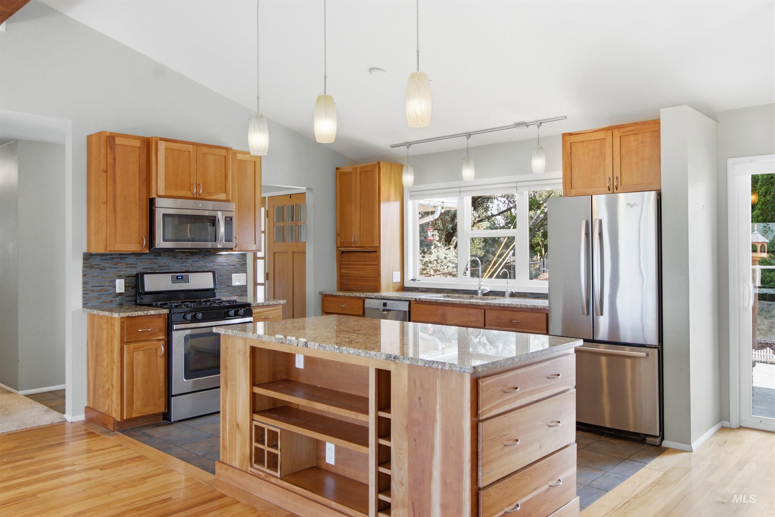 1395 Walenta Dr, Moscow, Idaho 83843, 4 Bedrooms, 3 Bathrooms, Residential For Sale, Price $685,000, 98997372