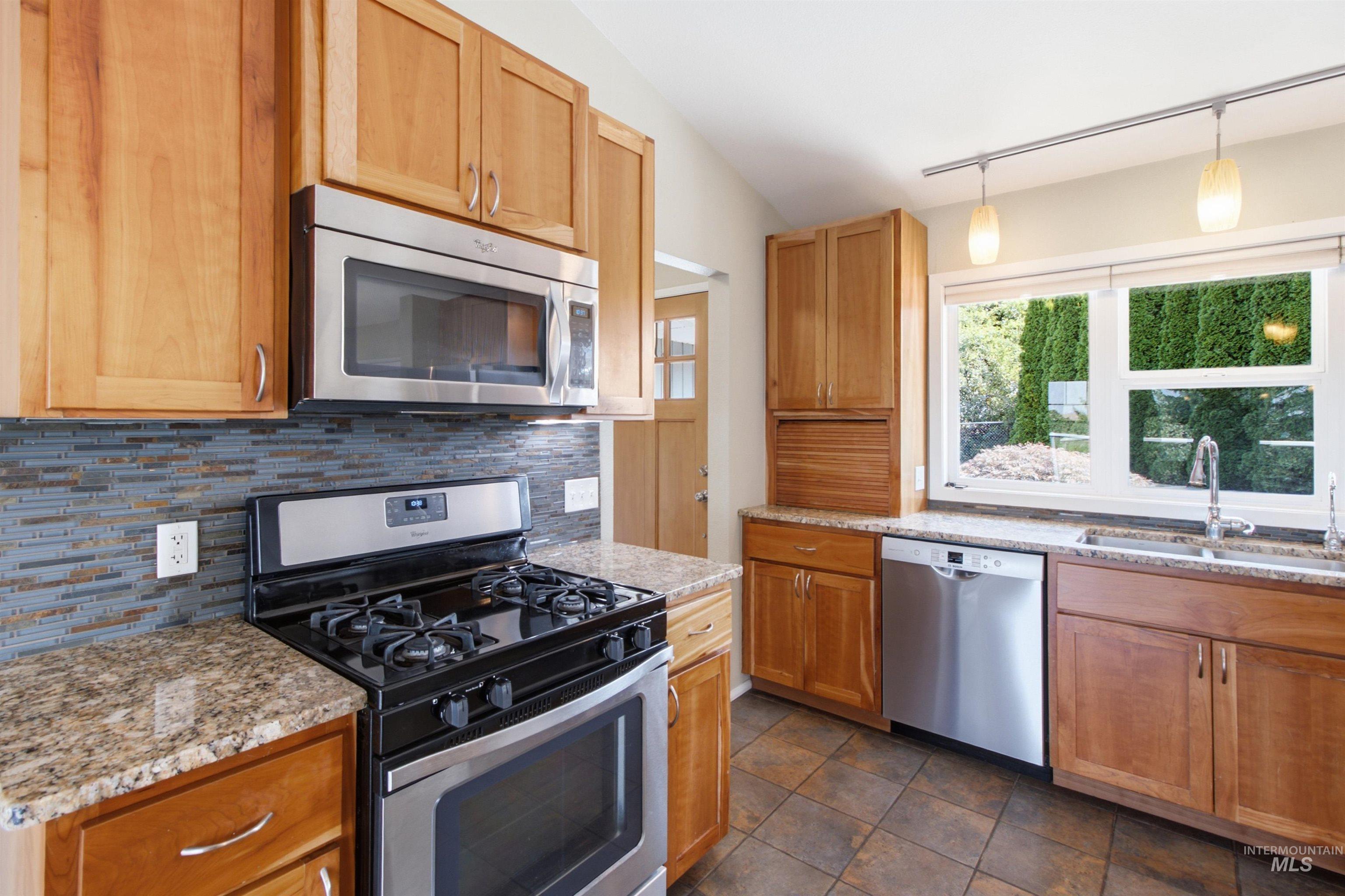 1395 Walenta Dr, Moscow, Idaho 83843, 4 Bedrooms, 3 Bathrooms, Residential For Sale, Price $685,000, 98997372