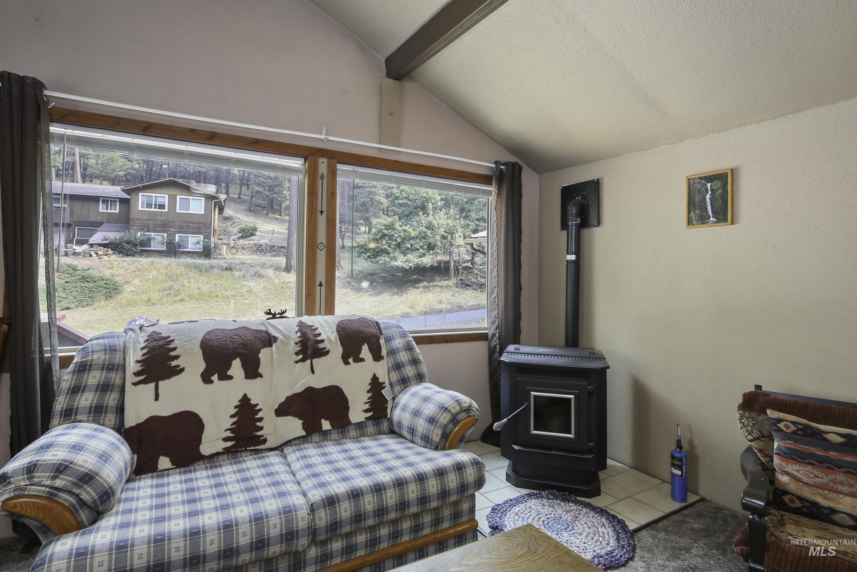 39878 Waha Glen Road, Lewiston, Idaho 83501, 1 Bedroom, 1 Bathroom, Residential For Sale, Price $340,000,MLS 98997374
