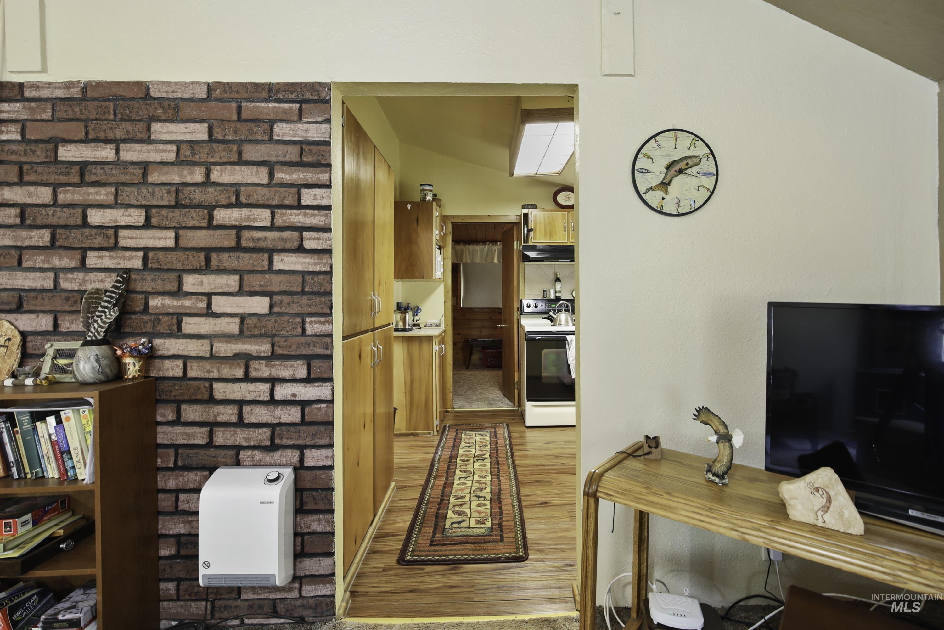 39878 Waha Glen Road, Lewiston, Idaho 83501, 1 Bedroom, 1 Bathroom, Residential For Sale, Price $340,000,MLS 98997374