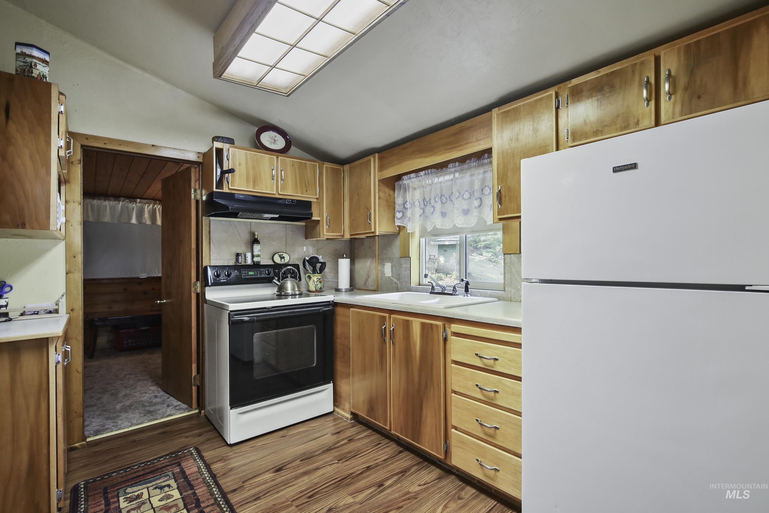 39878 Waha Glen Road, Lewiston, Idaho 83501, 1 Bedroom, 1 Bathroom, Residential For Sale, Price $340,000,MLS 98997374