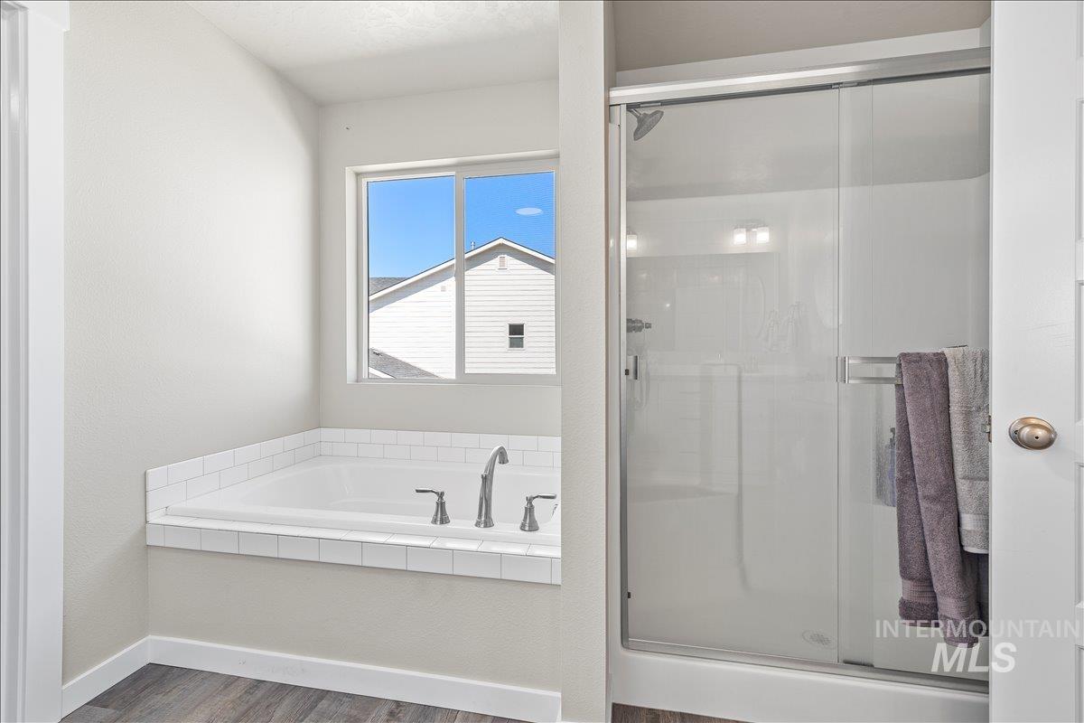 7730 E Rogue Dr, Nampa, Idaho 83687, 4 Bedrooms, 3 Bathrooms, Residential For Sale, Price $539,900, 98997375