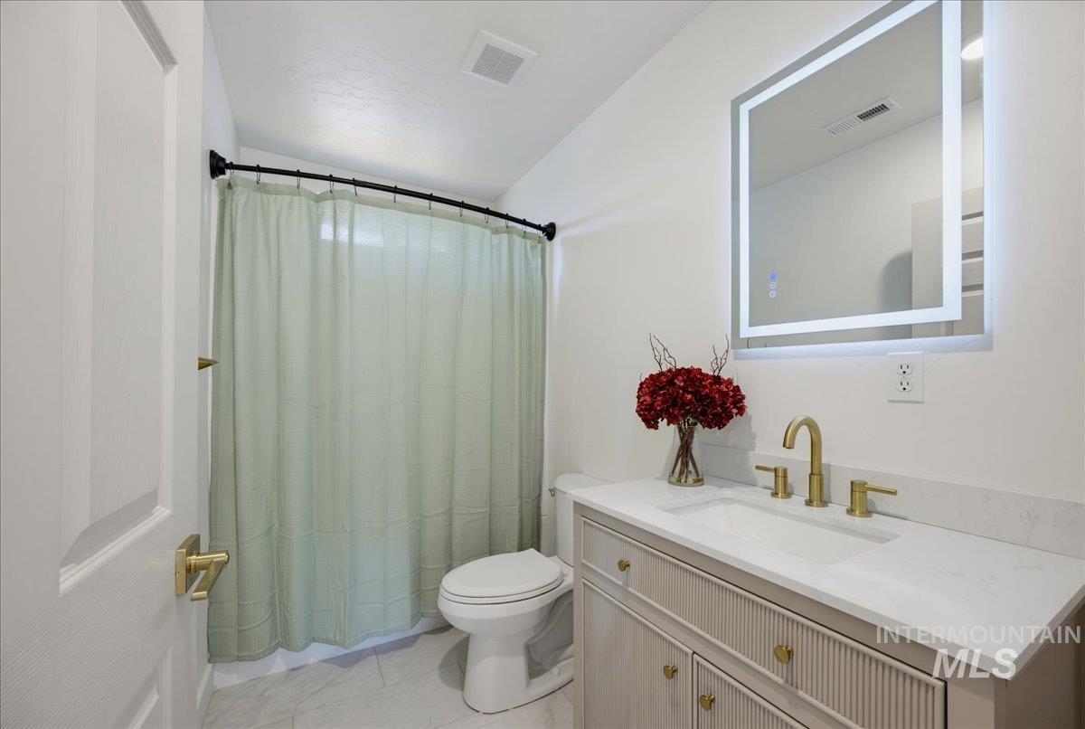 980 N Clithero Dr, Boise, Idaho 83703, 2 Bedrooms, 2 Bathrooms, Residential For Sale, Price $499,900, 98997377