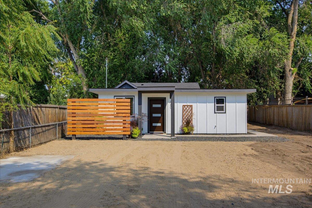 980 N Clithero Dr, Boise, Idaho 83703, 2 Bedrooms, 2 Bathrooms, Residential For Sale, Price $499,900, 98997377
