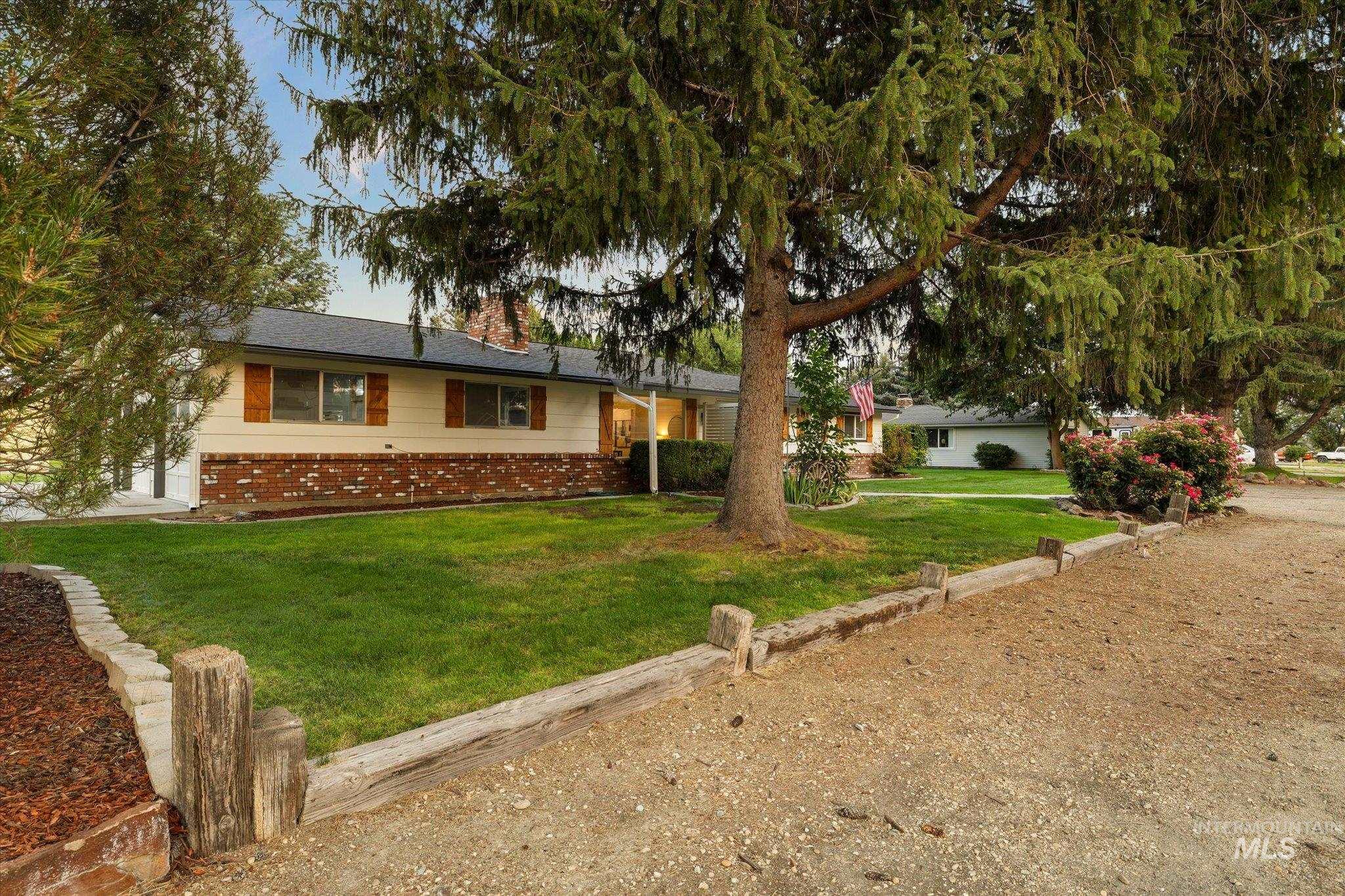 20 N Jefferson St, Nampa, Idaho 83651, 3 Bedrooms, 2.5 Bathrooms, Residential For Sale, Price $564,900, 98997379