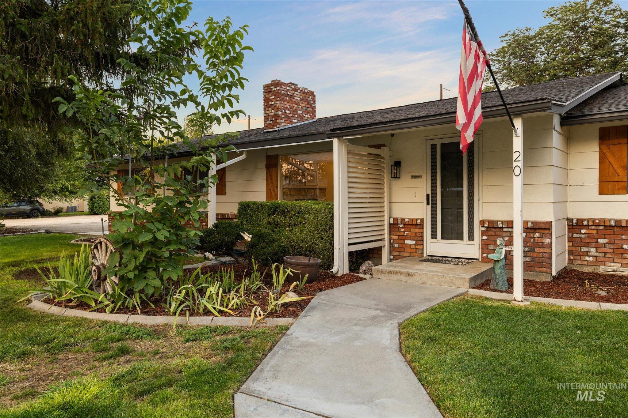 20 N Jefferson St, Nampa, Idaho 83651, 3 Bedrooms, 2.5 Bathrooms, Residential For Sale, Price $564,900, 98997379