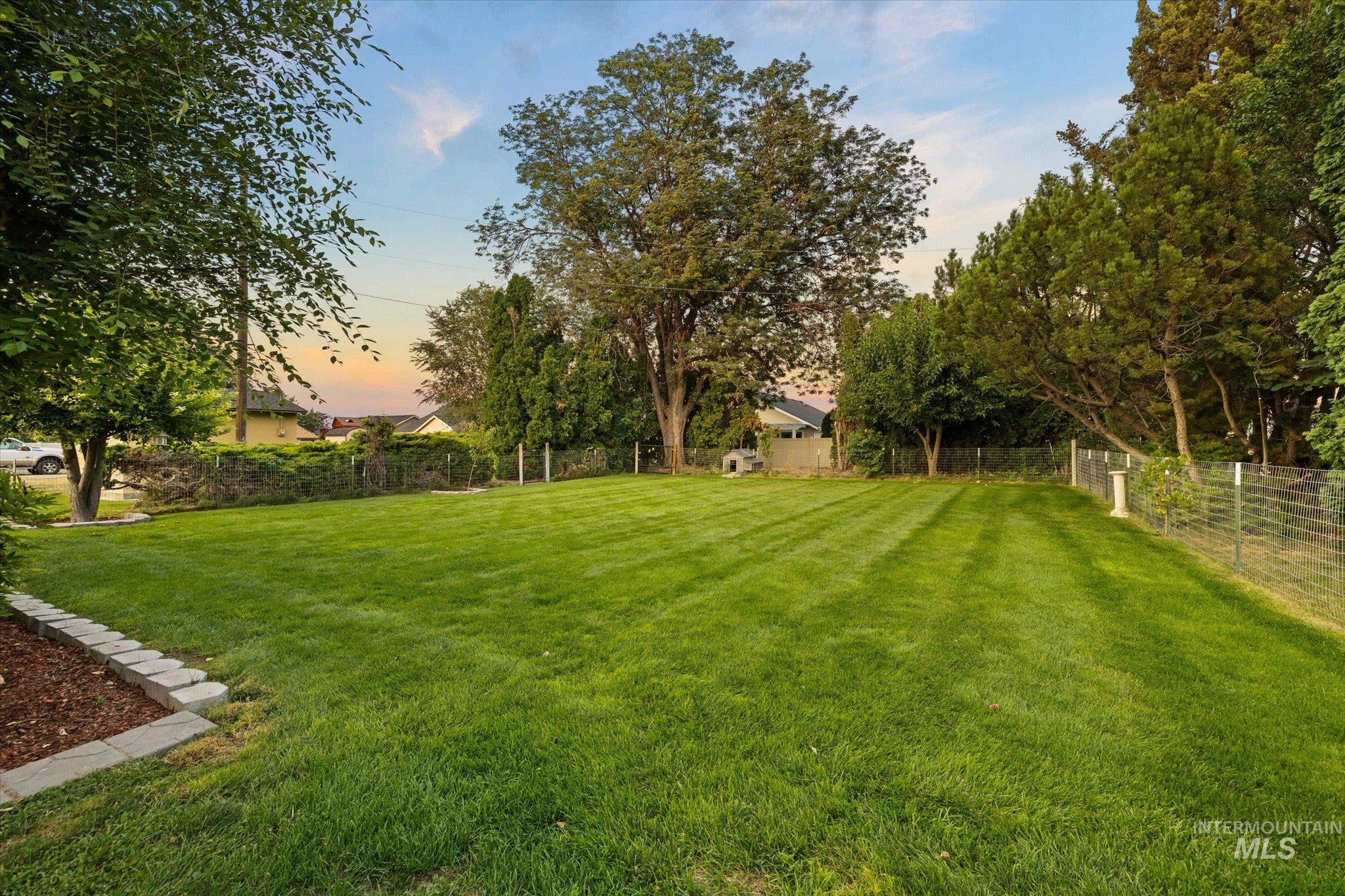 20 N Jefferson St, Nampa, Idaho 83651, 3 Bedrooms, 2.5 Bathrooms, Residential For Sale, Price $564,900, 98997379