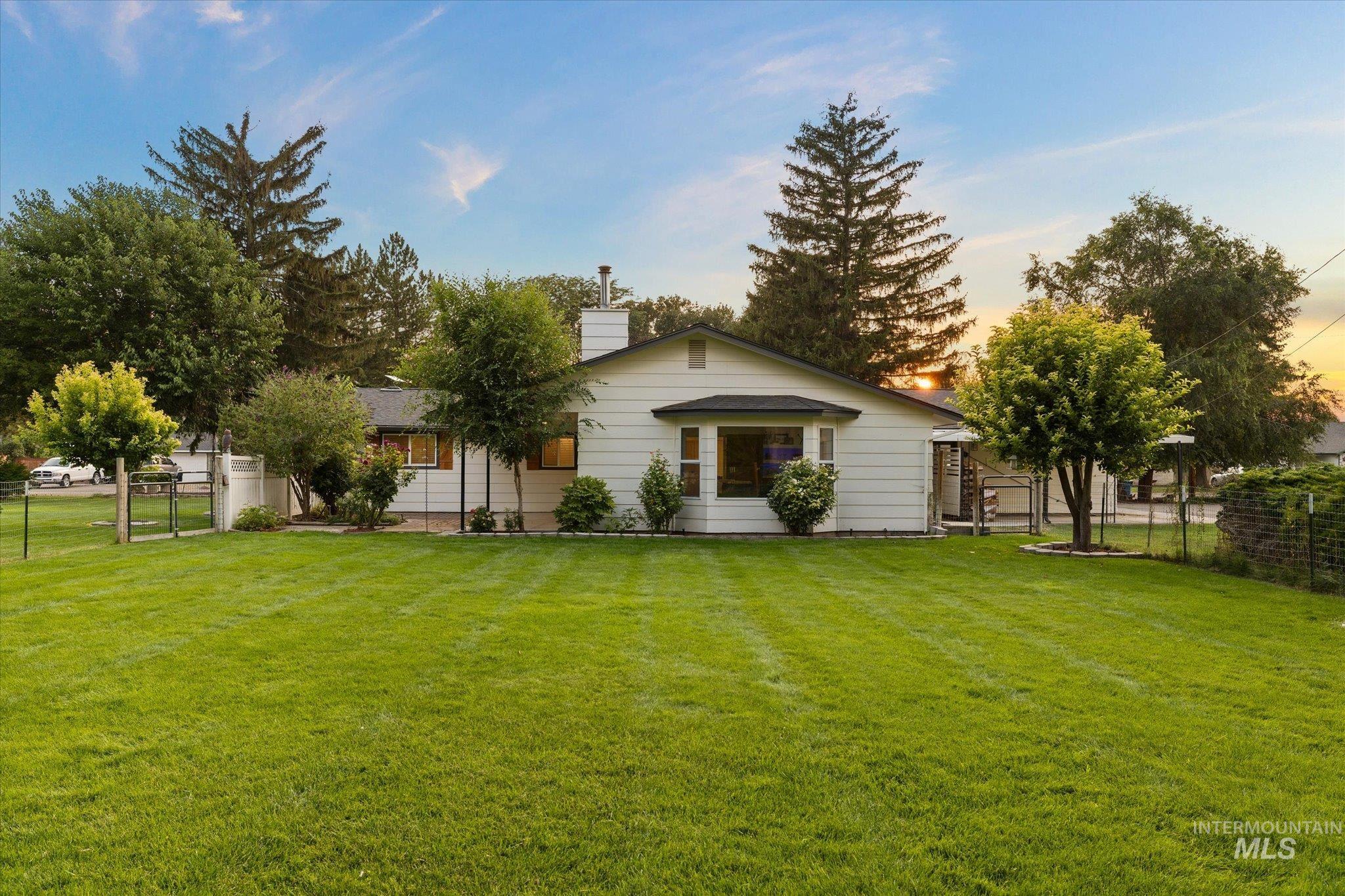 20 N Jefferson St, Nampa, Idaho 83651, 3 Bedrooms, 2.5 Bathrooms, Residential For Sale, Price $564,900, 98997379