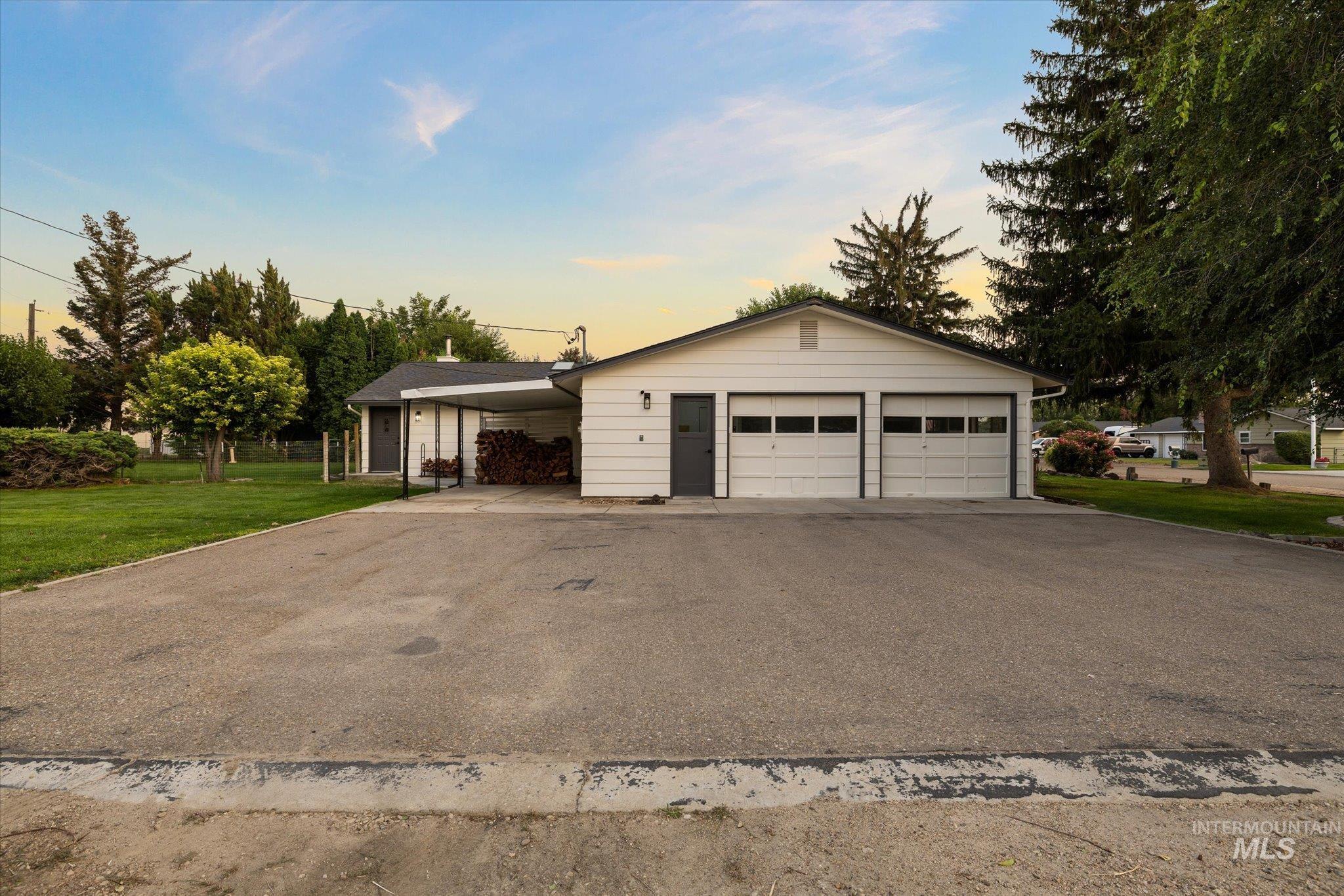 20 N Jefferson St, Nampa, Idaho 83651, 3 Bedrooms, 2.5 Bathrooms, Residential For Sale, Price $564,900, 98997379