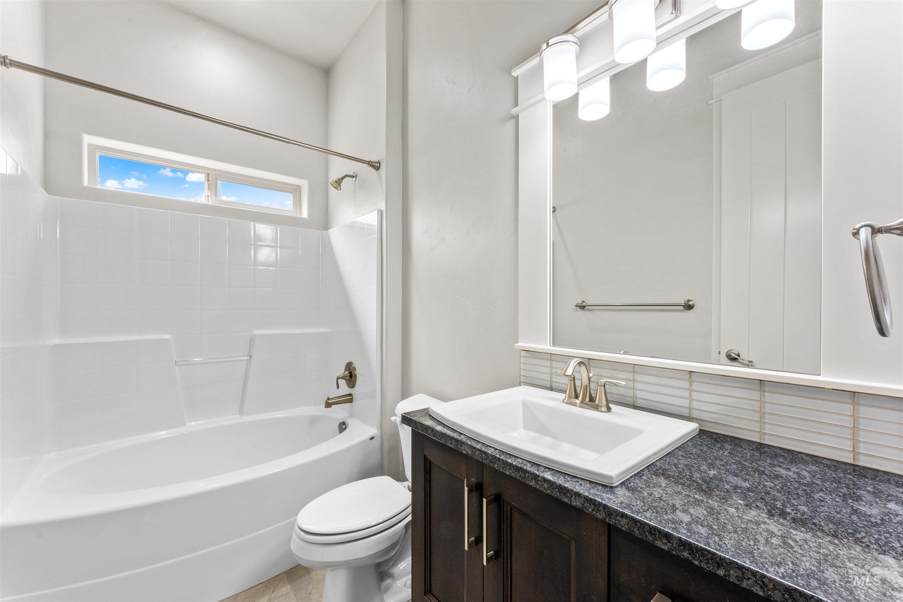 1037 E Radiant Ridge Dr., Meridian, Idaho 83642, 3 Bedrooms, 2 Bathrooms, Residential For Sale, Price $549,990, 98997380