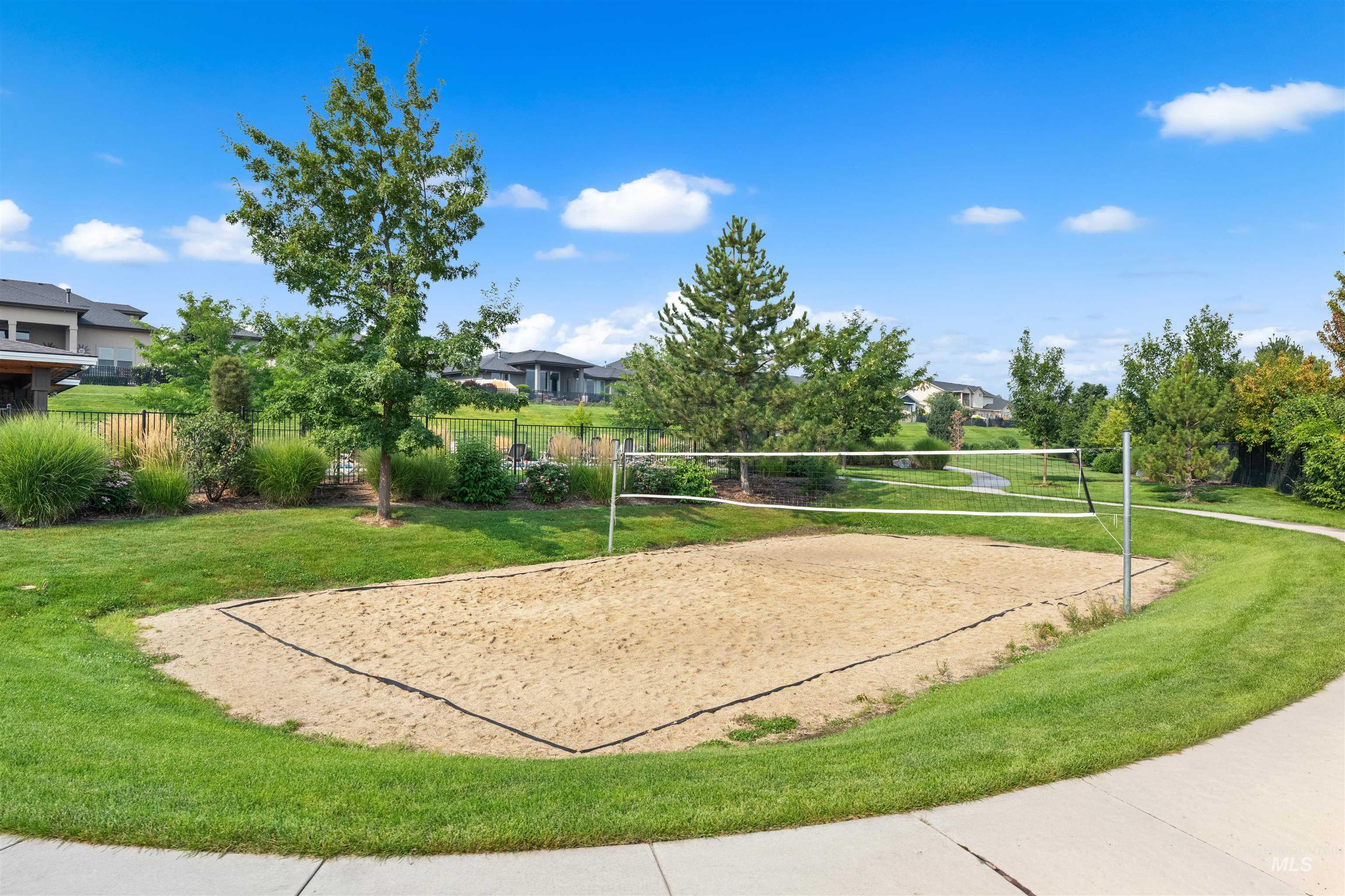 1037 E Radiant Ridge Dr., Meridian, Idaho 83642, 3 Bedrooms, 2 Bathrooms, Residential For Sale, Price $549,990, 98997380