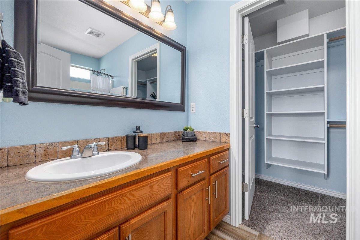 1624 S Colorado St, Boise, Idaho 83706, 4 Bedrooms, 3.5 Bathrooms, Residential For Sale, Price $620,000,MLS 98997381
