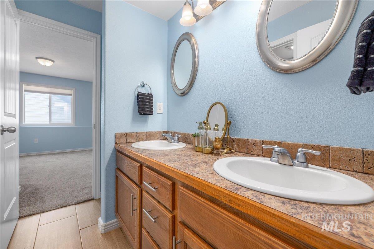 1624 S Colorado St, Boise, Idaho 83706, 4 Bedrooms, 3.5 Bathrooms, Residential For Sale, Price $620,000,MLS 98997381