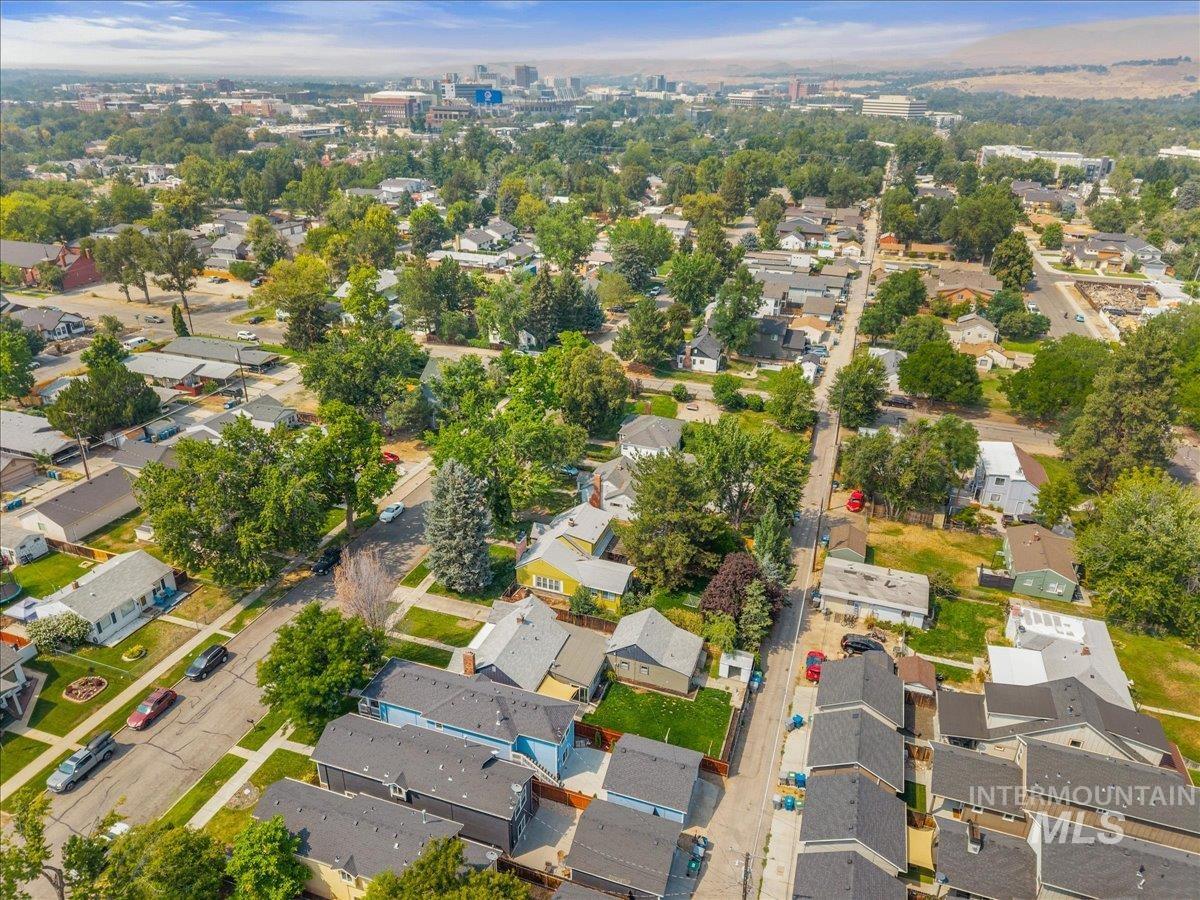 1624 S Colorado St, Boise, Idaho 83706, 4 Bedrooms, 3.5 Bathrooms, Residential For Sale, Price $620,000,MLS 98997381
