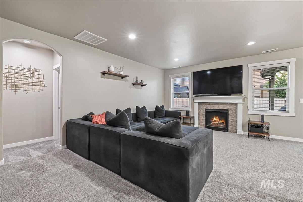 3758 S El Rio Ave, Boise, Idaho 83709, 3 Bedrooms, 2 Bathrooms, Residential For Sale, Price $485,000, 98997384