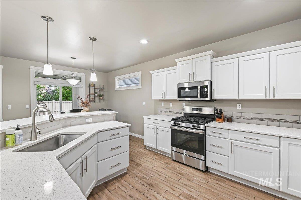 3758 S El Rio Ave, Boise, Idaho 83709, 3 Bedrooms, 2 Bathrooms, Residential For Sale, Price $485,000, 98997384