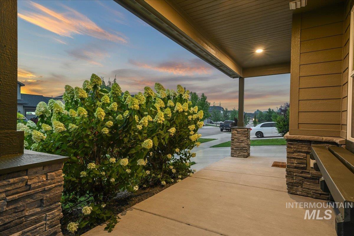 3758 S El Rio Ave, Boise, Idaho 83709, 3 Bedrooms, 2 Bathrooms, Residential For Sale, Price $485,000, 98997384