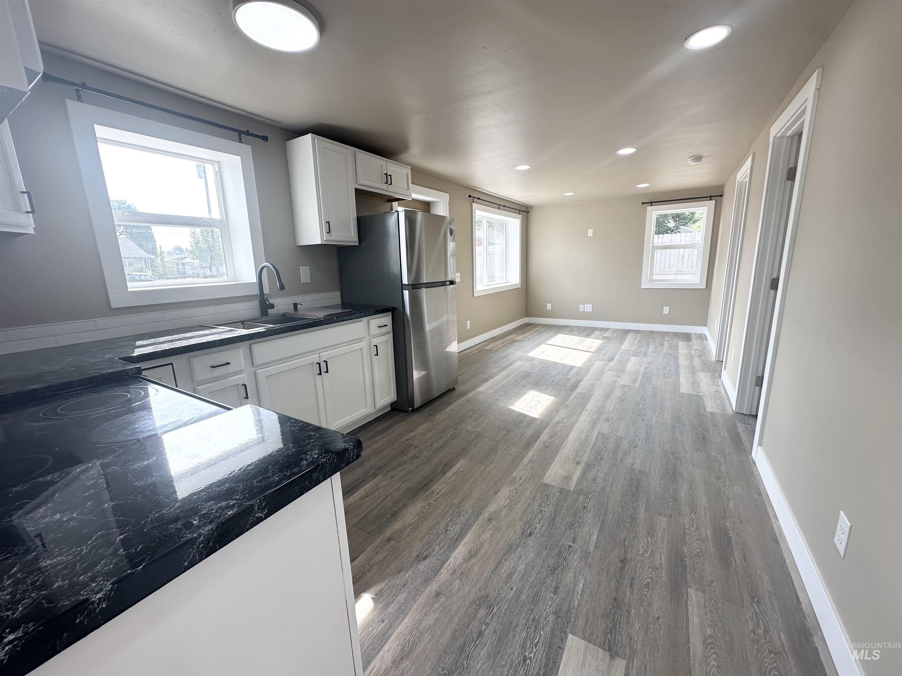 421 Elm St N, Twin Falls, Idaho 83301, 2 Bedrooms, 1 Bathroom, Residential For Sale, Price $259,900, 98997385