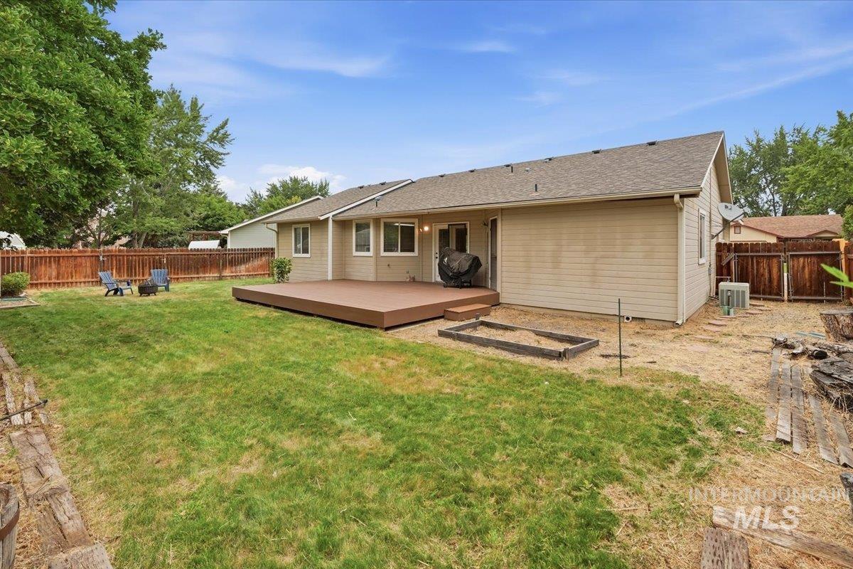 4375 S Timridge Way, Boise, Idaho 83716, 3 Bedrooms, 2 Bathrooms, Residential For Sale, Price $435,000, 98997387